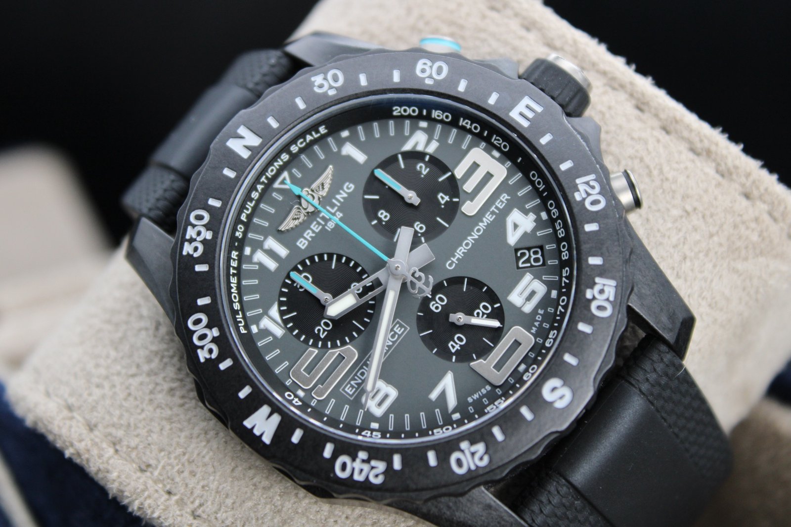 Breitling Endurance Pro ‘Watches of Switzerland Group Exclusive’ X82310 - Image 4