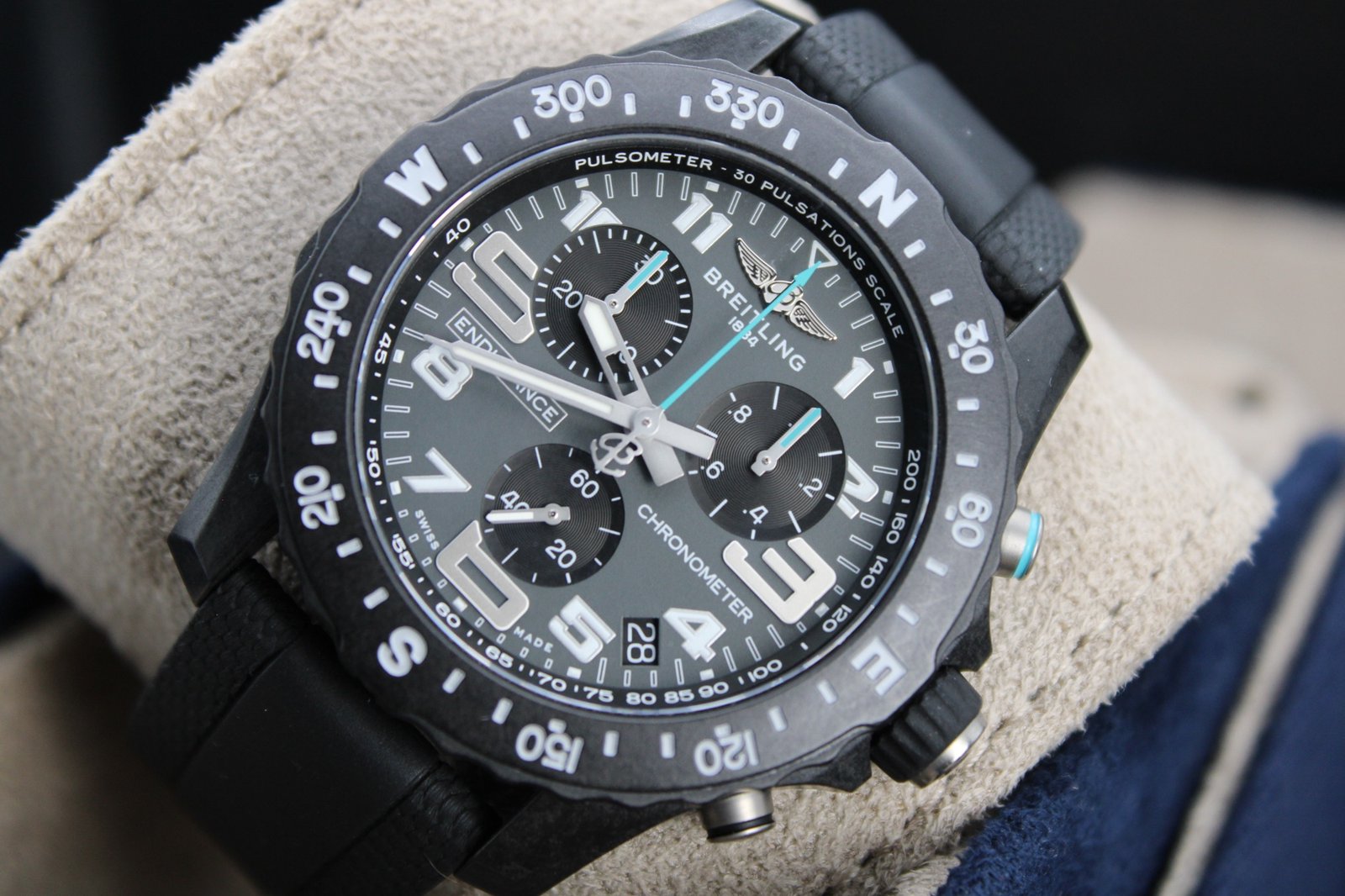Breitling Endurance Pro ‘Watches of Switzerland Group Exclusive’ X82310 - Image 3