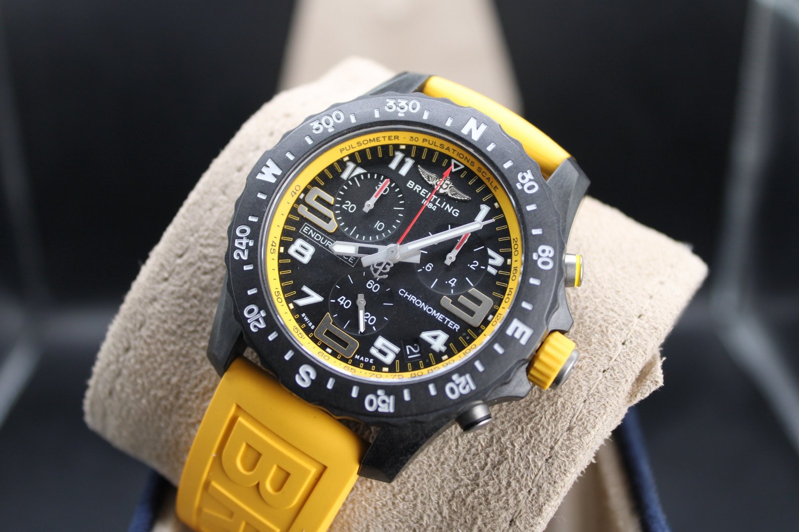 Breitling Pro Endurance X82310 – 2022 Model - Image 4