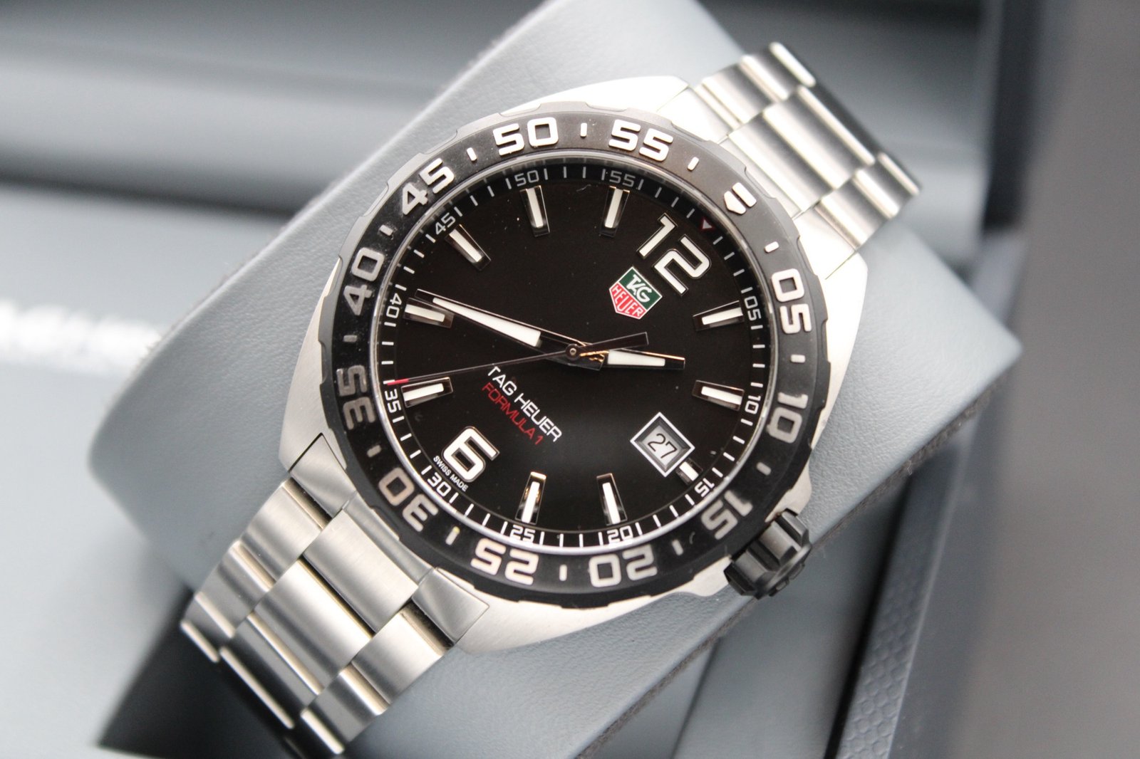 TAG Heuer Formula 1 WAZ1110 – 2022 Model – 41mm Men's Quartz Watch - Image 3
