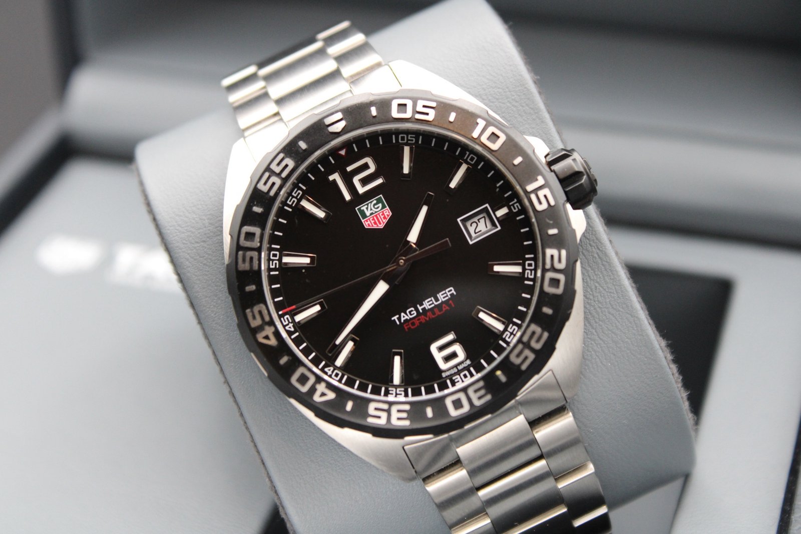 TAG Heuer Formula 1 WAZ1110 – 2022 Model – 41mm Men's Quartz Watch - Image 4