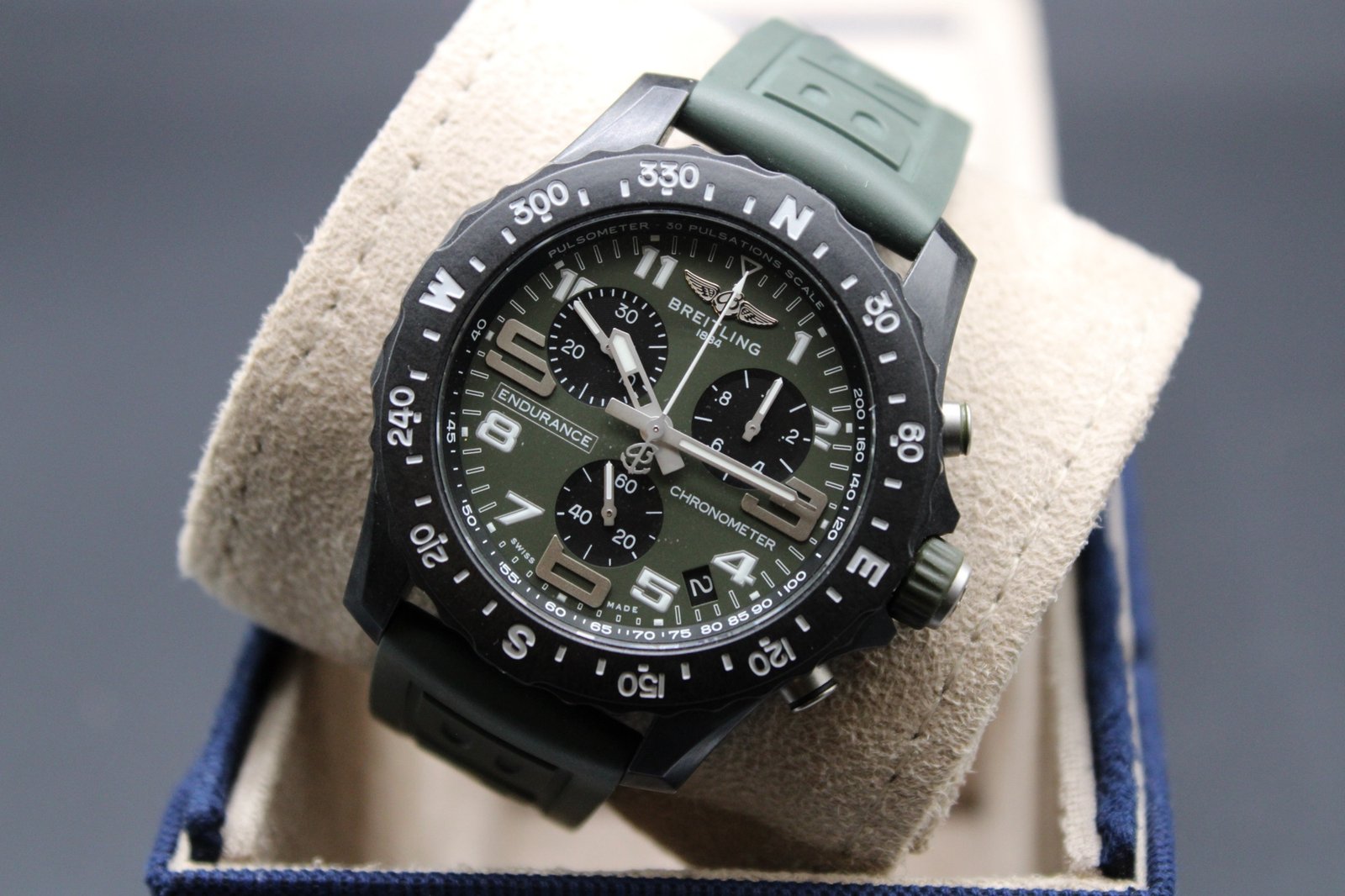 Breitling Endurance Pro ‘Watches of Switzerland Exclusive Edition’ – X82310 – 2022 Model – 44mm Men’s Chronograph - Image 3