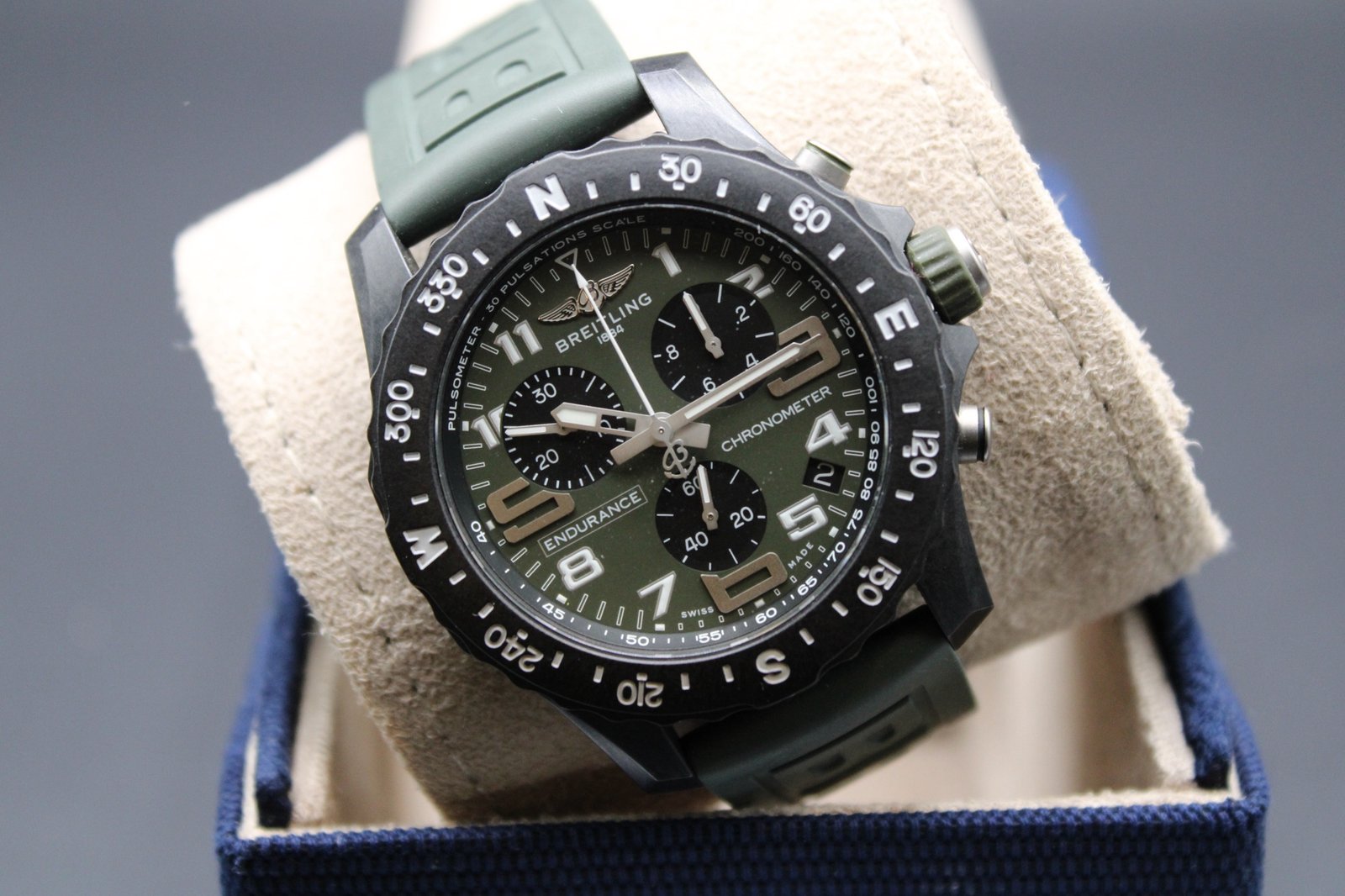 Breitling Endurance Pro ‘Watches of Switzerland Exclusive Edition’ – X82310 – 2022 Model – 44mm Men’s Chronograph - Image 4